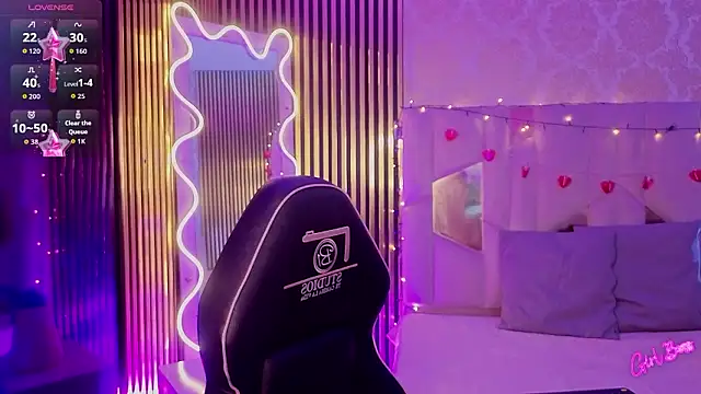 LIHIAN TAY online show from 18, 2, 2026