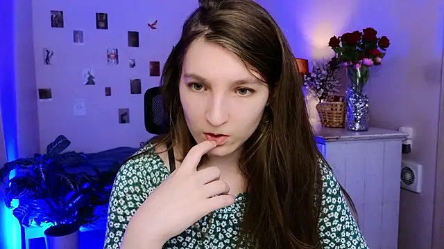 Mia Myles online show from 8, 2, 2026