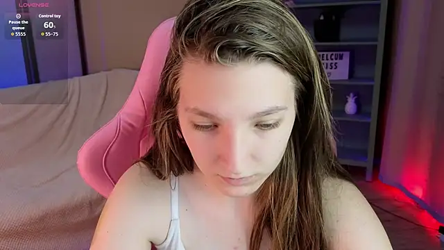 Mia Myles online show from 24, 9, 2025