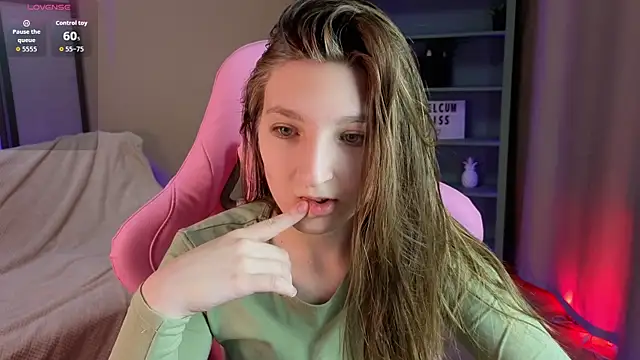 Mia Myles online show from 21, 9, 2025