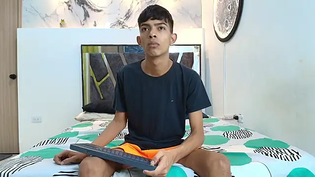 PRETTY SEX1 online show from 29, 11, 2025