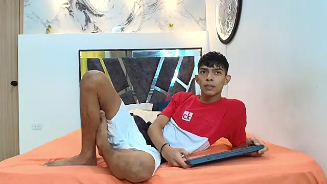 PRETTY SEX1 online show from 14, 11, 2025