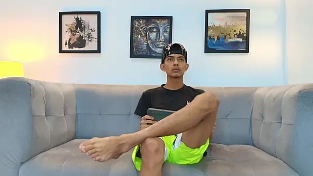 PRETTY SEX1 online show from 15, 1, 2026