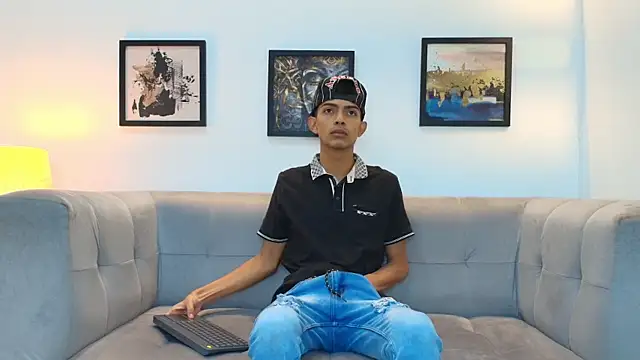 PRETTY SEX1 online show from 12, 1, 2026