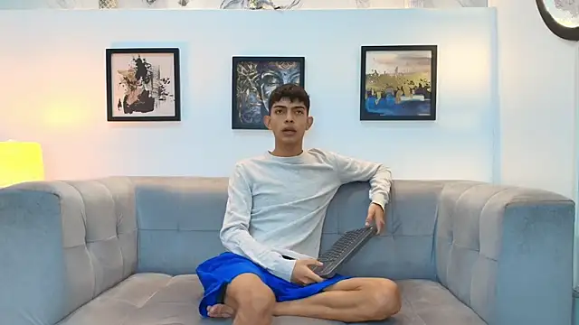 PRETTY SEX1 online show from 8, 1, 2026