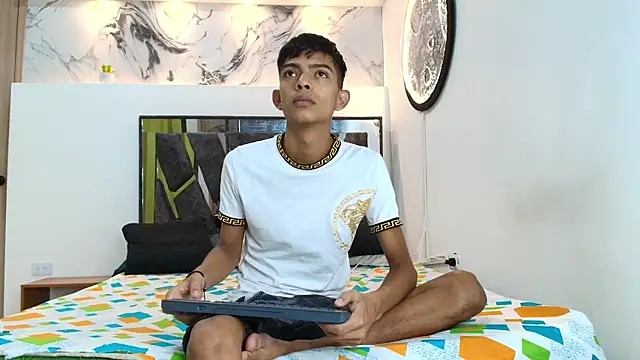 PRETTY SEX1 online show from 10, 9, 2025