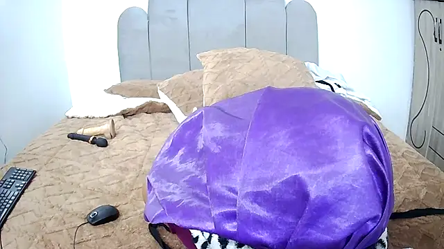 CharlotteXXX online show from 18, 10, 2025