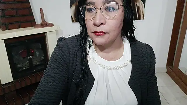 Grace mature milf online show from 13, 4, 2026