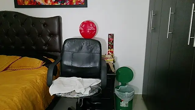 Snapshot of Grace_mature_milf chatting on 18, 7, 2026 Grace mature milf online show from 18, 7, 2026