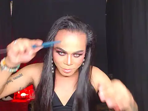 Snapshot of amberliciouss13 chatting on 11, 11, 2025 amberliciouss13 online show from 11, 11, 2025