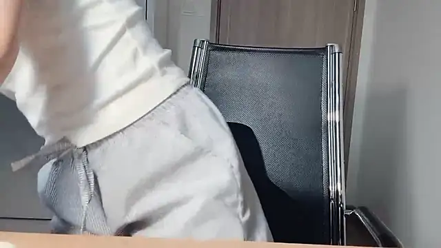 Ryeon 99 online show from 6, 1, 2026