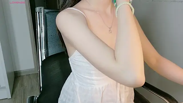 Snapshot of Ryeon_99 chatting on 29, 5, 2026 Ryeon 99 online show from 29, 5, 2026