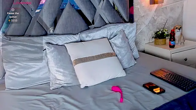 nils saint online show from 15, 11, 2025