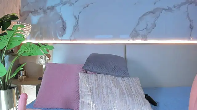 Snapshot of ValSmith_ chatting on 20, 2, 2026 ValSmith online show from 20, 2, 2026