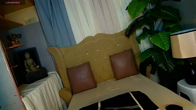 UrMassiveCockSabrinaOnTop online show from 23, 9, 2025