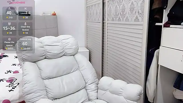 Holiland online show from 7, 11, 2025