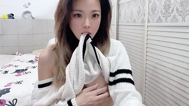 Holiland online show from 28, 10, 2025