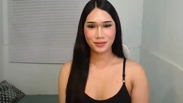 Snapshot of Leighs_Celine chatting on 27, 2, 2026 Leighs Celine online show from 27, 2, 2026