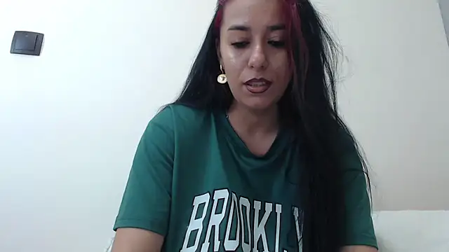 Maryem637048 online show from 6, 4, 2026