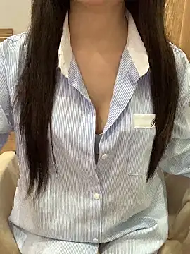 Keysha8386 online show from 6, 11, 2025