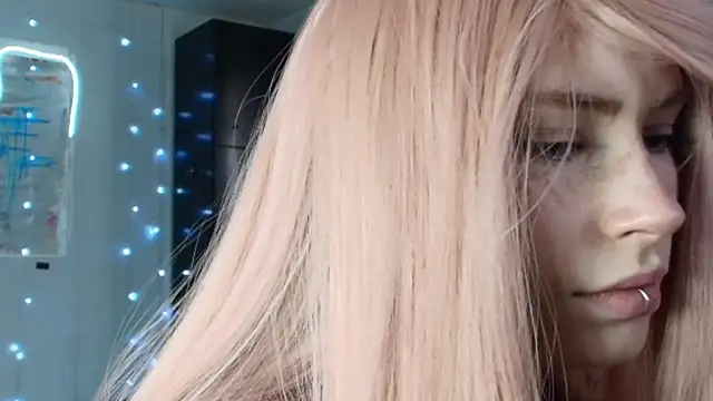 PieraMarch online show from 5, 10, 2025