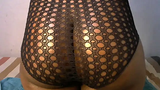 shy-lillyX22 online show from 15, 12, 2025