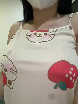 Snapshot of Meii-meyy chatting on 25, 6, 2026 Meii-meyy online show from 25, 6, 2026