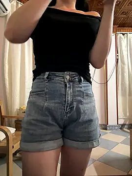 Meii-meyy online show from 17, 10, 2025