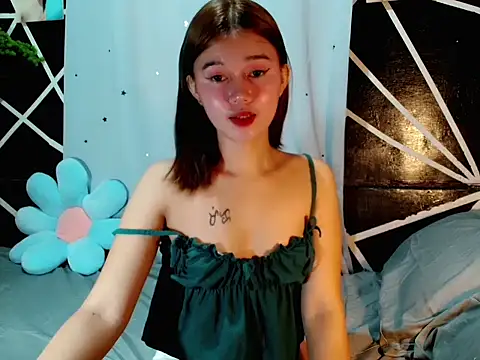 urgirl mikah online show from 28, 9, 2025