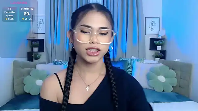 PrettyBlythes TS online show from 25, 10, 2025