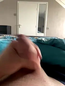 dutch girl lover online show from 17, 10, 2025