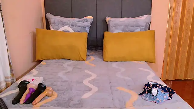 lunasexyXx online show from 8, 11, 2025