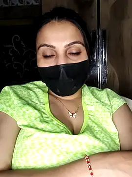 Horny Shalu online show from 11, 4, 2026