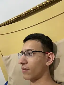 safadezanunes2 online show from 28, 10, 2025