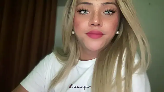 Snapshot of calimonroe chatting on 16, 11, 2025 calimonroe online show from 16, 11, 2025