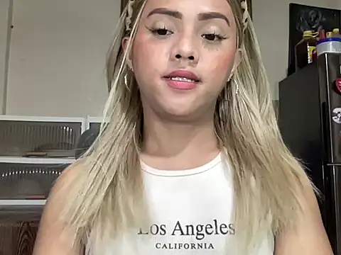 Snapshot of calimonroe chatting on 23, 2, 2026 calimonroe online show from 23, 2, 2026