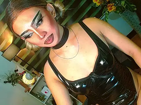 Snapshot of Queen_yasii_88 chatting on 28, 4, 2026 Queen yasii 88 online show from 28, 4, 2026