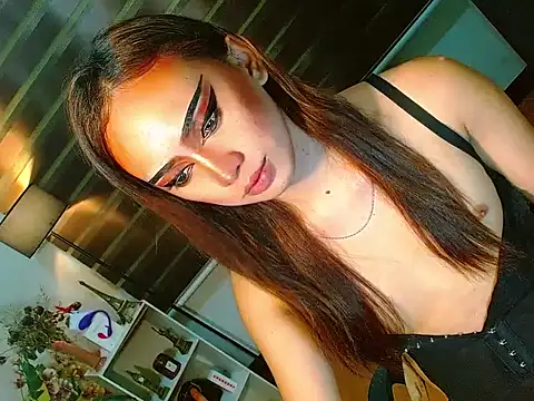 Queen yasii 88 online show from 13, 4, 2026