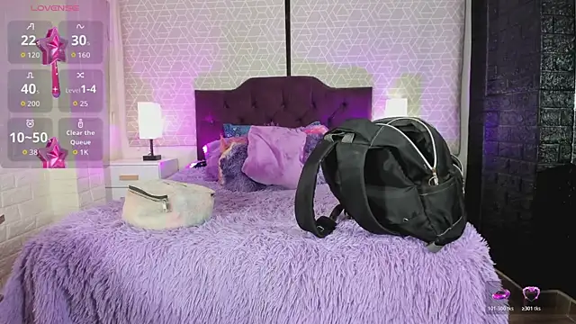 Snapshot of Zamara_Kleii chatting on 12, 11, 2025 Zamara Kleii online show from 12, 11, 2025