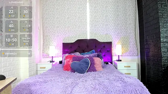 Snapshot of Zamara_Kleii chatting on 3, 11, 2025 Zamara Kleii online show from 3, 11, 2025