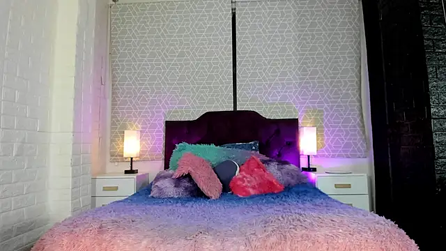 Snapshot of Zamara_Kleii chatting on 3, 10, 2025 Zamara Kleii online show from 3, 10, 2025