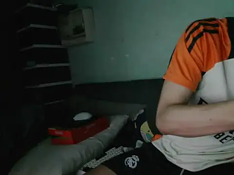 boyhigh1997 online show from 27, 11, 2025