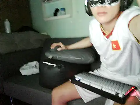 boyhigh1997 online show from 8, 2, 2026