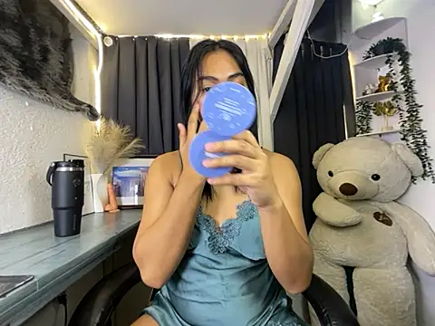 Snapshot of Sweetasian_cum chatting on 17, 9, 2025 Sweetasian cum online show from 17, 9, 2025