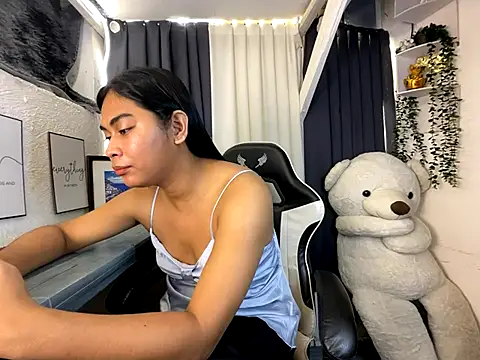 Snapshot of Sweetasian_cum chatting on 27, 9, 2025 Sweetasian cum online show from 27, 9, 2025