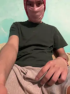 Snapshot of Skinny_Longhair chatting on 14, 4, 2026 Skinny Longhair online show from 14, 4, 2026