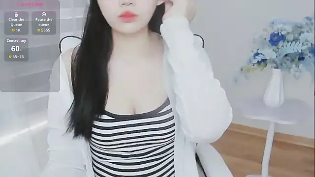 -Rose-Lucky- online show from 13, 11, 2025