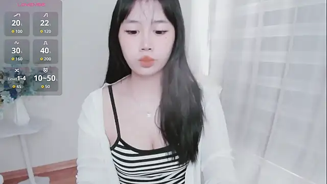 -Rose-Lucky- online show from 9, 10, 2025