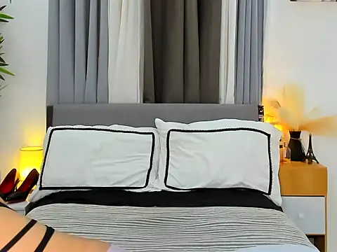 MistressPia online show from 8, 11, 2025