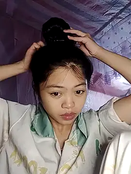 Thy00   online show from 2, 11, 2025